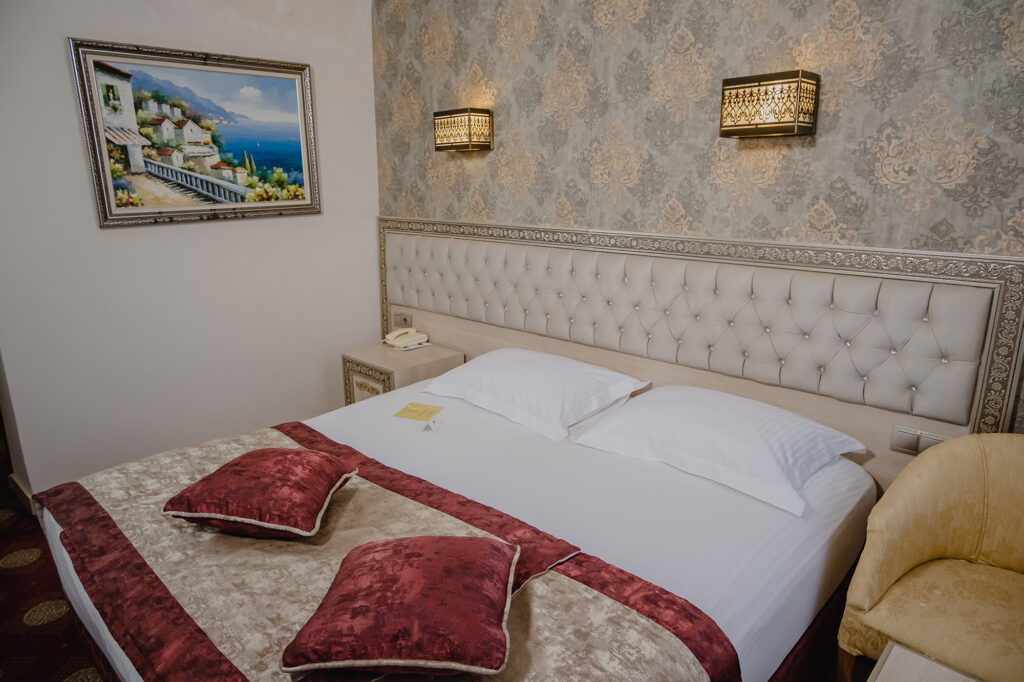 3589_glr_galeri tek kişilik şehir2