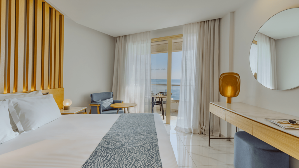 Golden-Bay-Beach-Grand-Suite-1-1