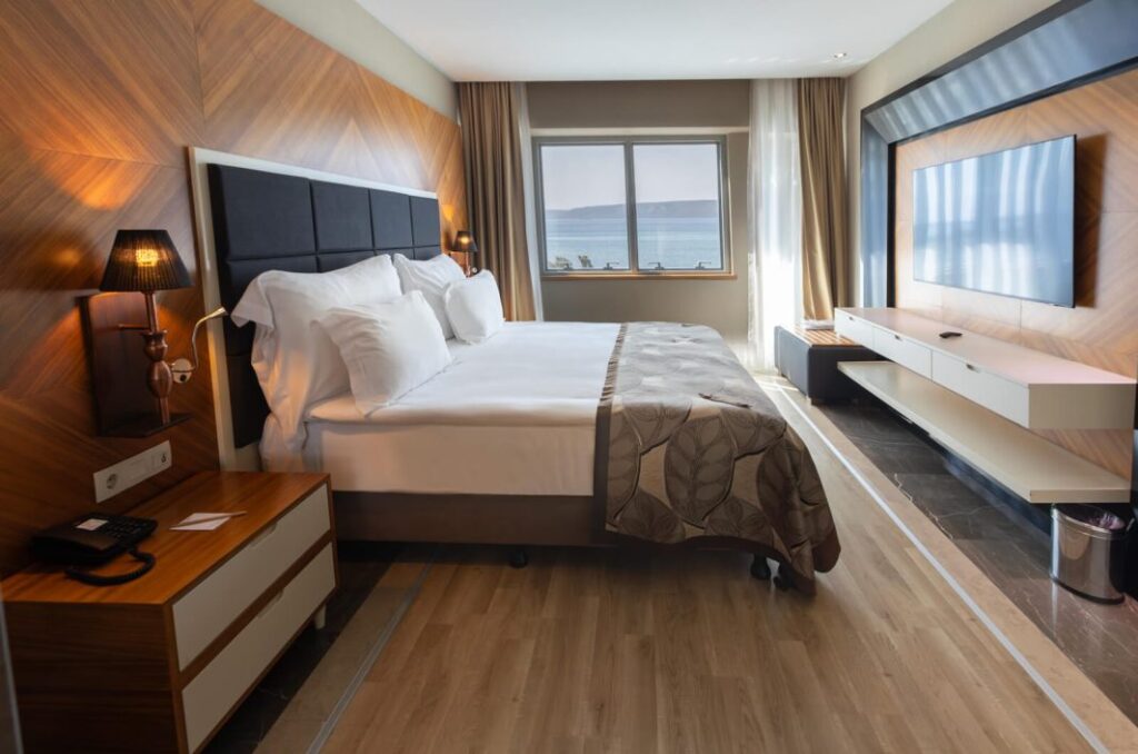KOLIN-HOTEL-CANAKKALE-PRESIDENTIAL-SUITE-WITH-BOSPHORUS-VIEW4-qgf3i0f2fgwxmaelrbmfxk2q2gq53gyx0tyhtia6yy