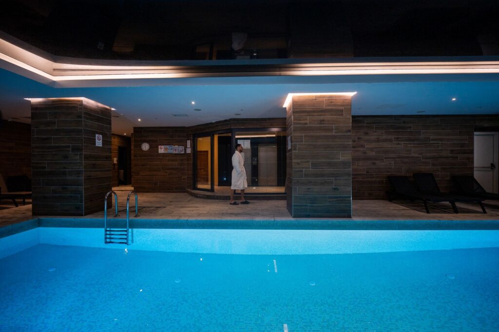 Serap_Dogramaci_SwimmingPool3-1920w