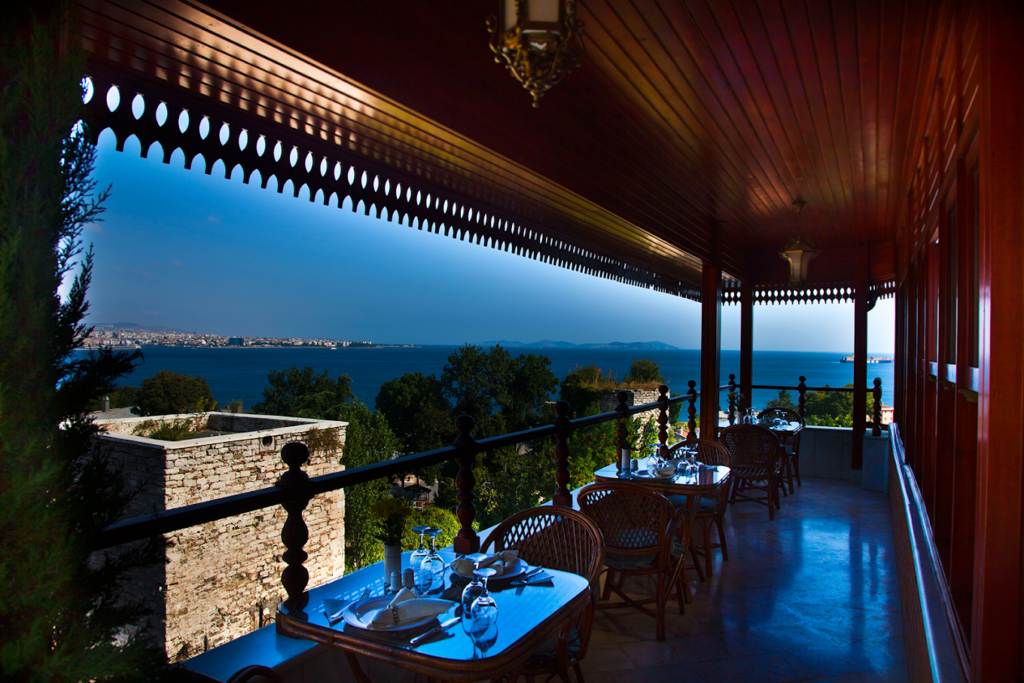 Valide-Sultan-Kona-(54)