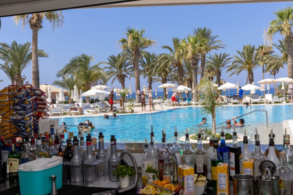 pool-bar-5